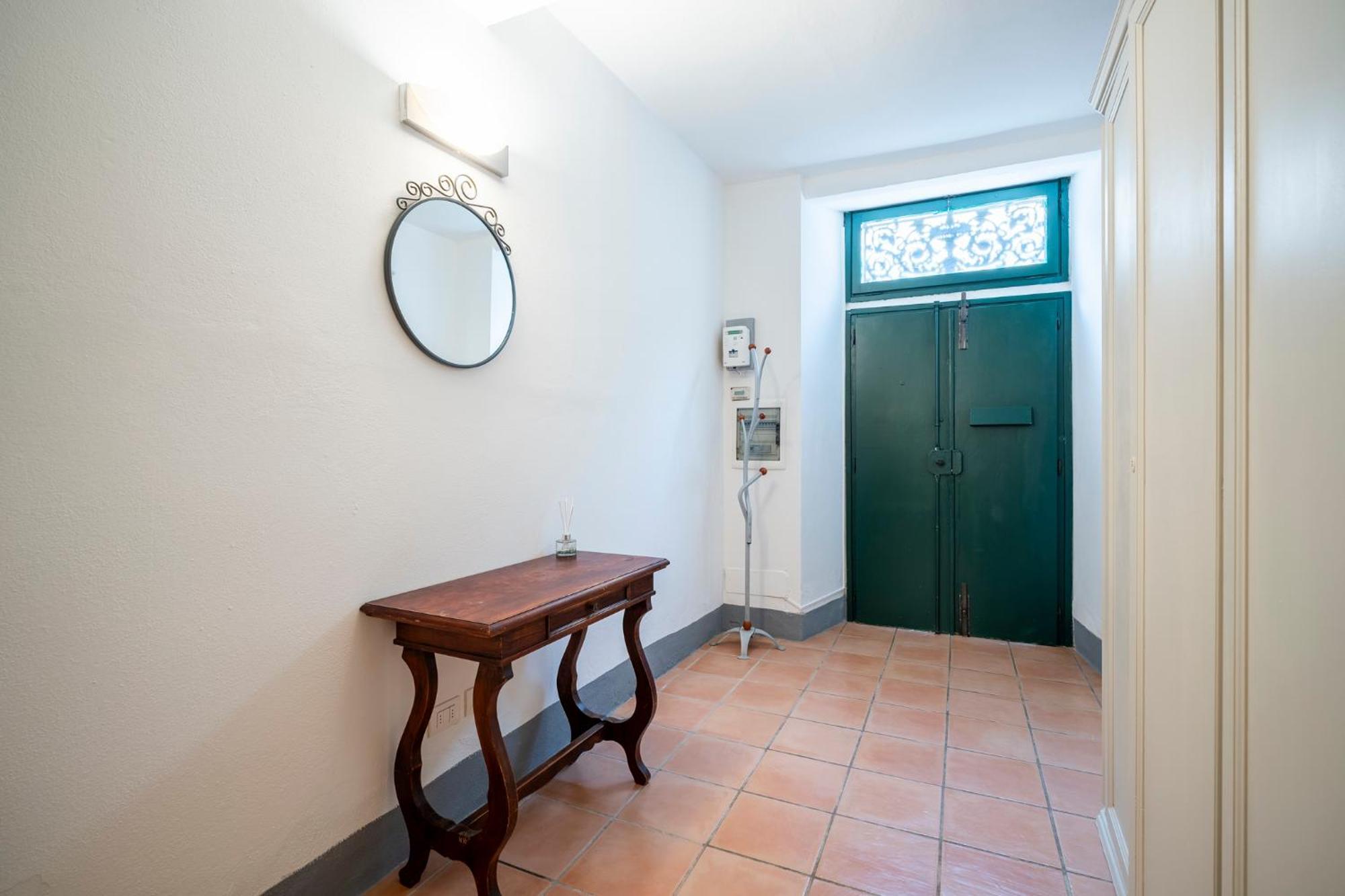 Station With Garden Apartamento Florencia